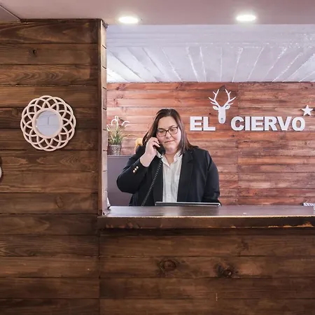 El Ciervo בית הארחה סיירה נבדה